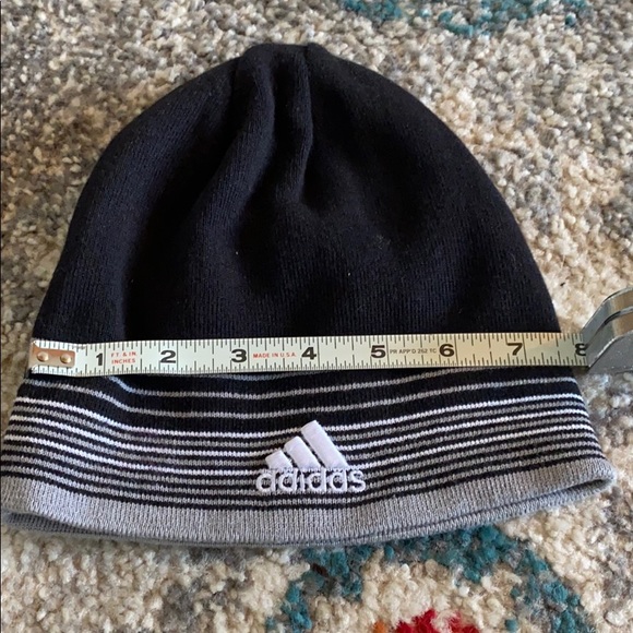 Adidas knit hat - reversible - Picture 7 of 8
